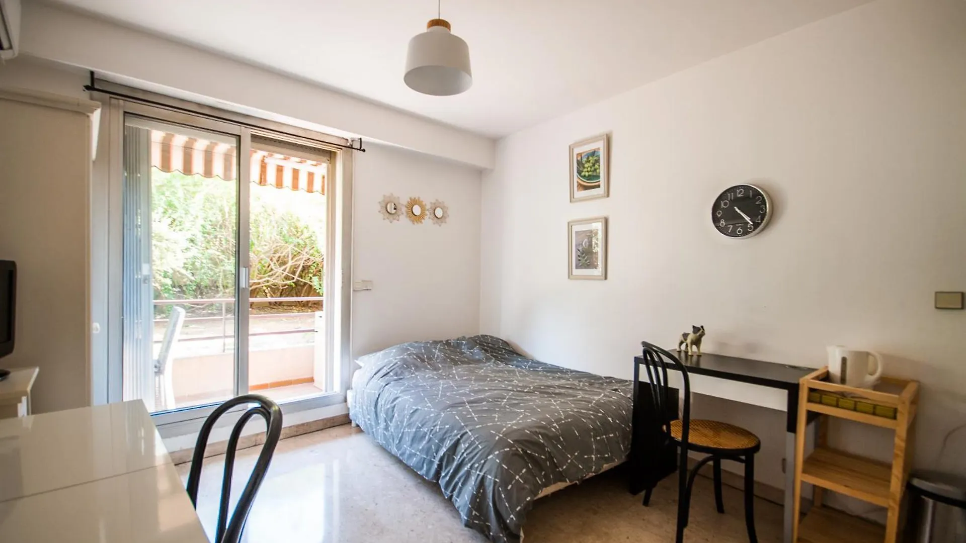 Lägenhet Studio Au Plein Coeur De Nice